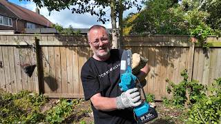 Chainsaw Cutting Doesn't Go To Plan - SEESII Chainsaw Review