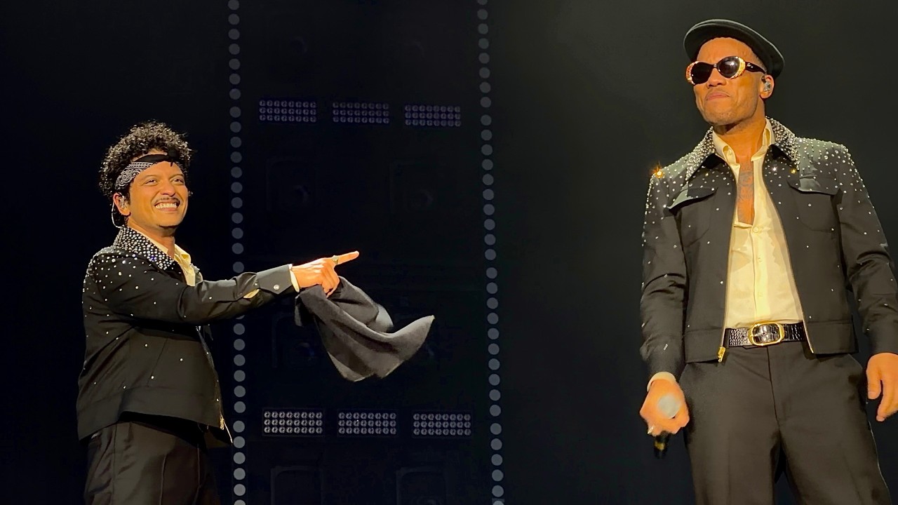 Cover Bruno Mars & Anderson .Paak - Smokin Out the Window (Live from The Romantic Tour 2026, Paris, FR)