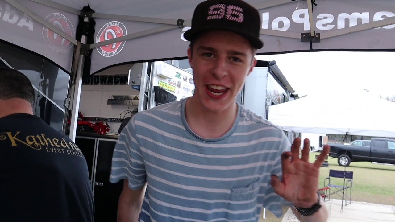 TESTING A NINJA 400 at Jennings GP