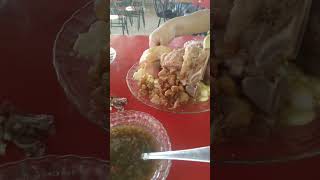 Chicharrones de cerdo una delicia gastronómica en Cochabamba