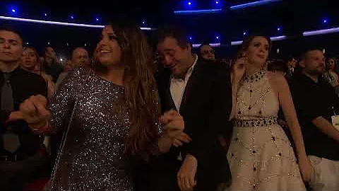 Ariana Grande & Nicki Minaj - Side To Side (Live on American Music Awards) 4K