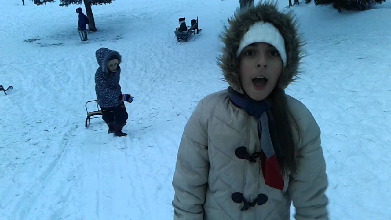 VLOG:Весёлая прогулка! Ура, снег!!!😄