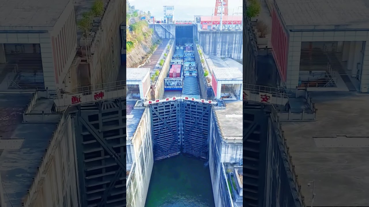 The throughput process of the giant ship lock 