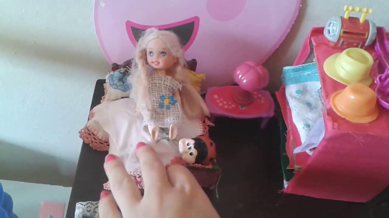 Tour pela minha casa da Barbie / escola