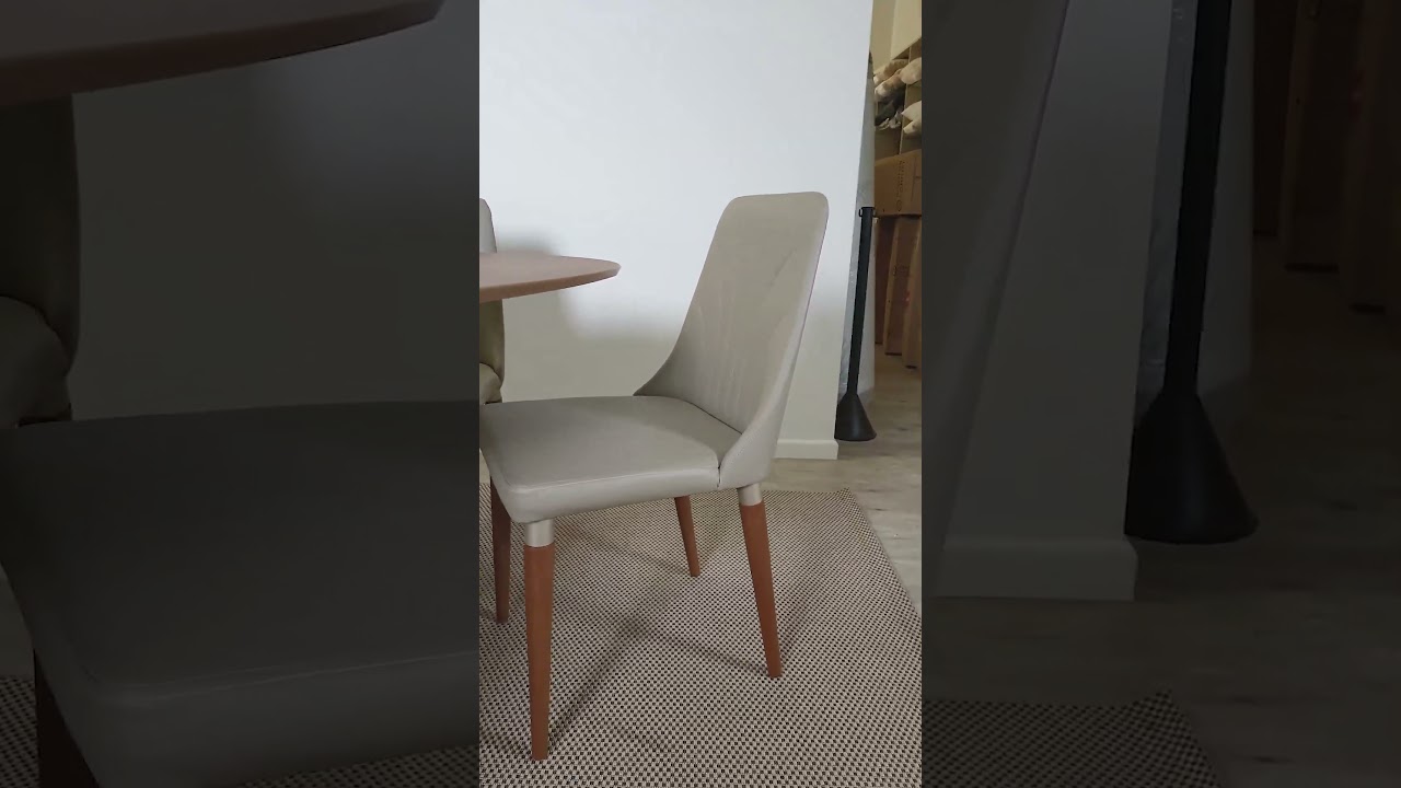 Mesa Orgânica Kalyx + 4 Cadeiras Lara | Conjunto de Jantar que valoriza seu espaço 🍷✨