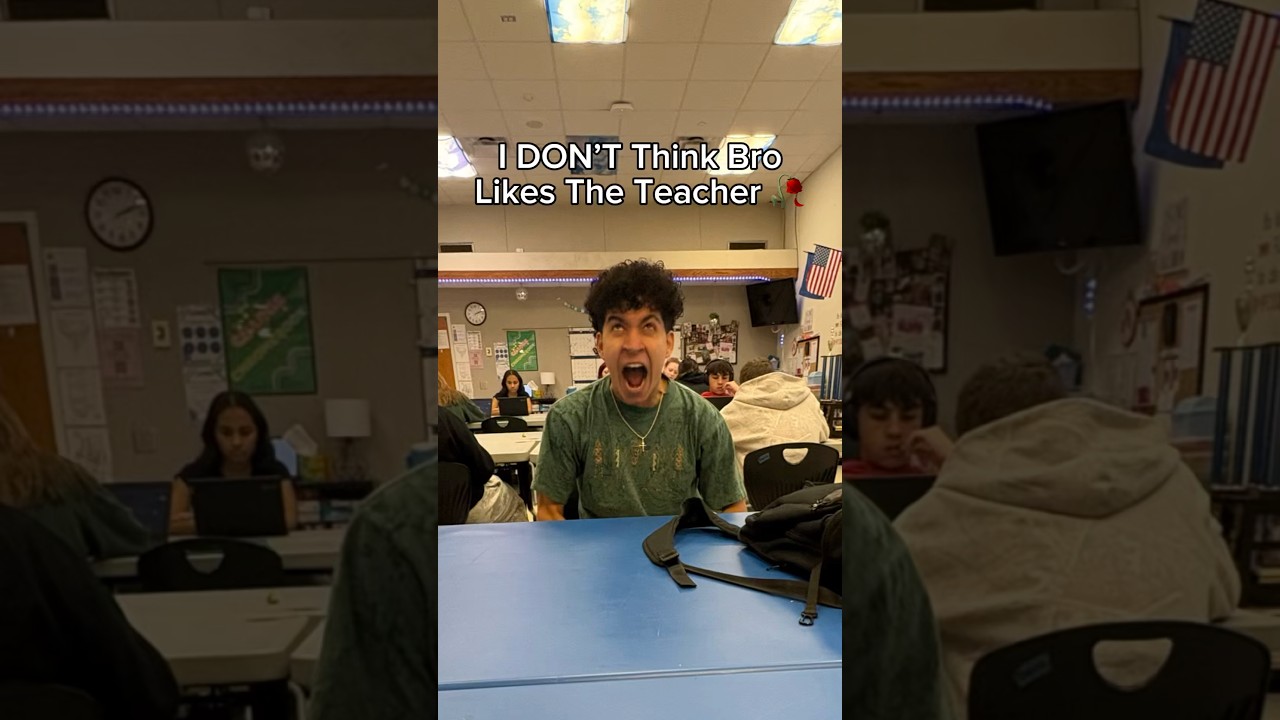 КРИЧУ! Заткнись, учитель! В классе!