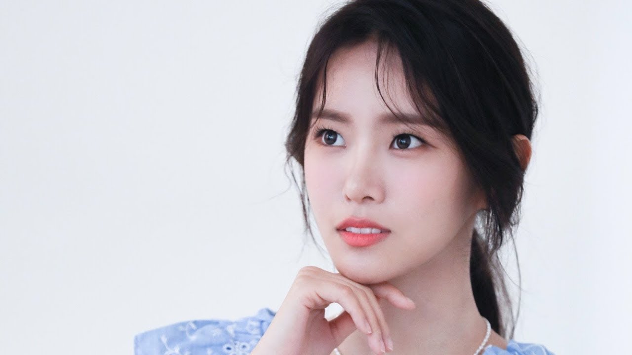 [ENG] WEEEKLY MONDAY PROFILE AND FACTS