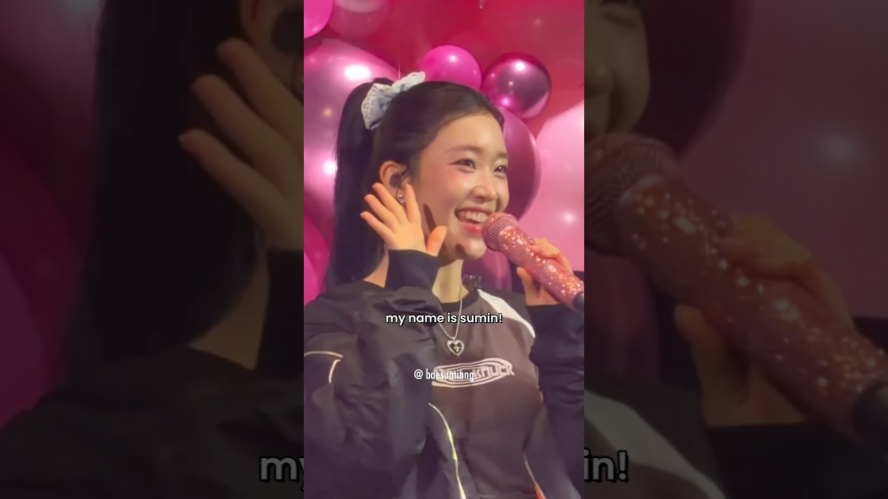 stayc doing their "roll call" introduction song live with the audience! 