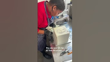 Smooth square #cake edges? I got you covered 🎂✨