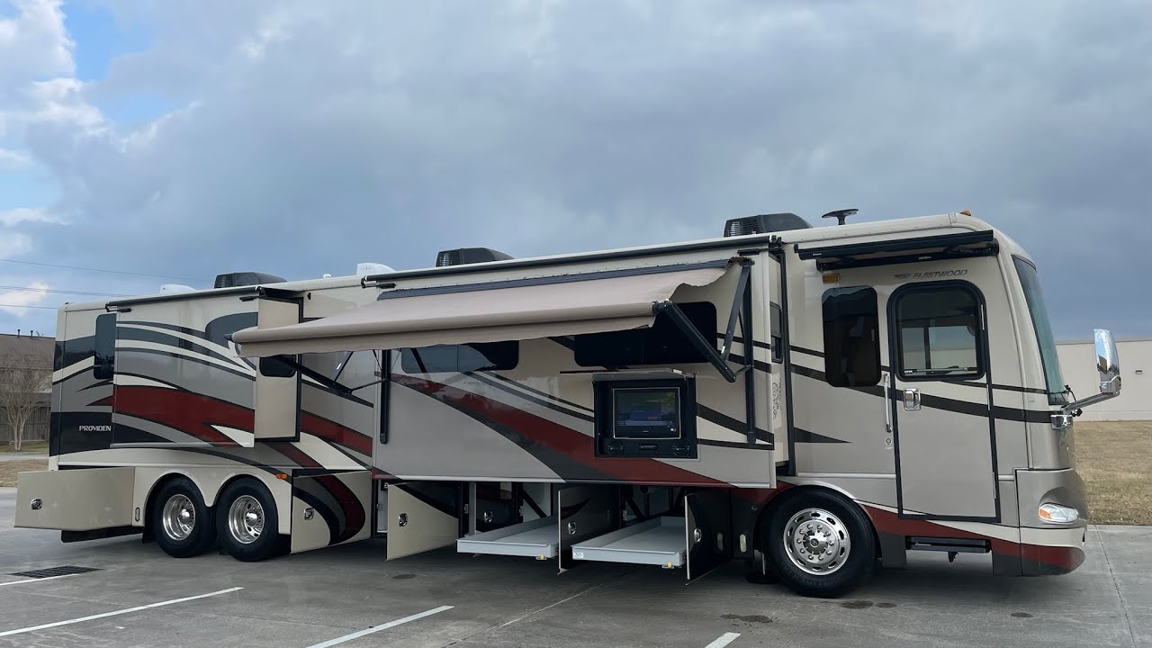 2015 Fleetwood Providence 42p For Sale 219,995 at RV dealership in