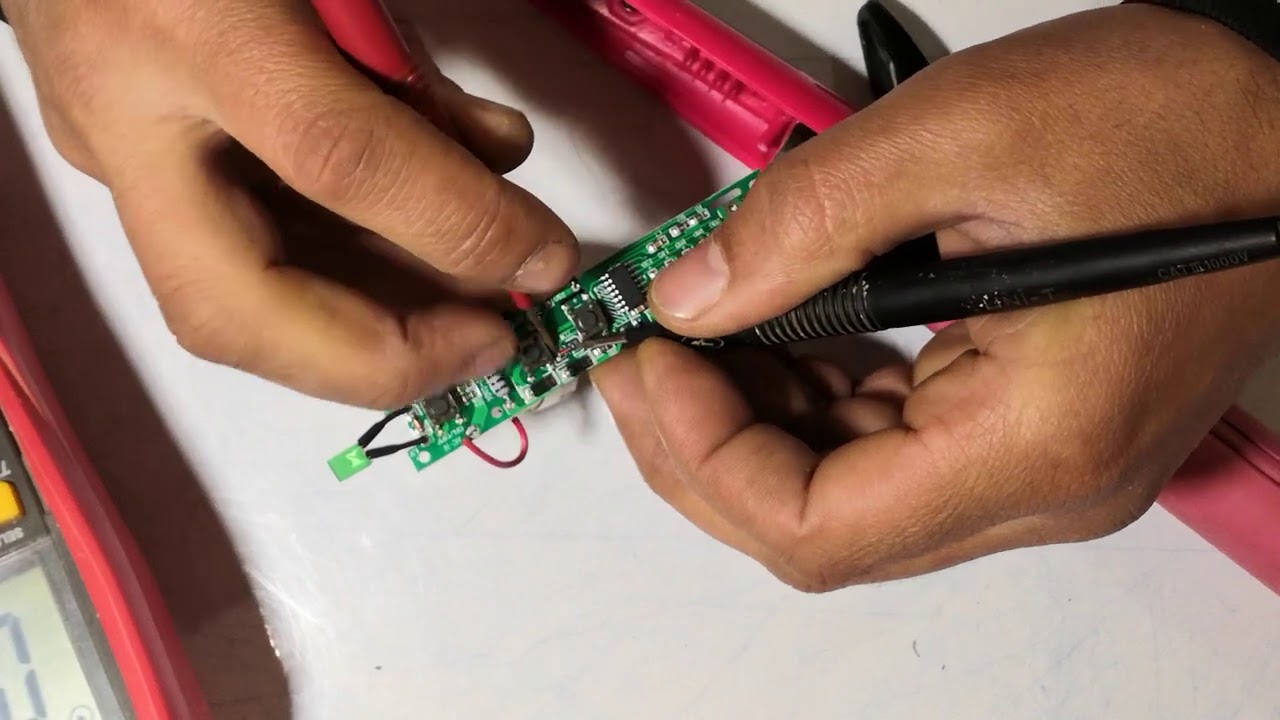 كشف عطل ليس مكواة الشعر