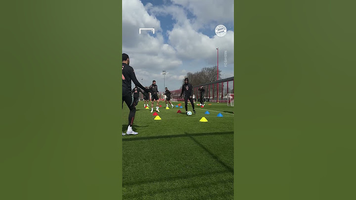 JAMAL MUSIALA trolls MICHAEL OLISE for his GERMAN 😭 #football #soccer #shorts