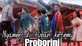 Download Kesel mak!! Ngamen di tuban ketemu sinden kondang #proborini lanjut ngopi di pinggir pantai tuban Mp3 and Video Kesel mak!! Ngamen di tuban ketemu sinden kondang #proborini lanjut ngopi di pinggir pantai tuban