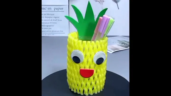 Make This Beautiful 🤩 Pencil ✏️ Holder with waste Plastic Bottle 🍼😉 #youtubeshorts #craft #viral