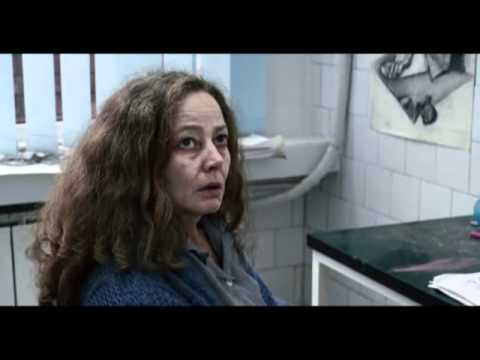 THE DEVIL INSIDE (Ο ΔΙΑΒΟΛΟΣ ΜΕΣΑ ΤΗΣ) - TRAILER (GREEK SUBS)