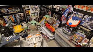 Series 5 Bounty Collection Found @ Walmart + Quick Toy Rooms Collection
Found all 6 of Series 5 of the Grogu Bounty Collection figures at Walmart. Also I. the video, a quick walk through two of my toy room Collection. A more thorough video will be coming soon, but for now, please enjoy this video.
Thanks for Watching. Please Like, Subscribe, Comment and Share.
-Tim
CloneLCaptain38@aol.com
www.youtube.com
/cloneh38
facebook.com/timghollems
Instagram @ timghollems Series 5 Bounty Collection Found @ Walmart + Quick Toy Rooms Collection