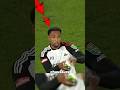 Drame en plein match : une chaussure cassée coûte un but ! ⚽💥#shorts #viralvideo #goat