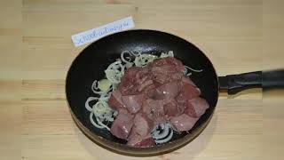 Жареная свиная печень с луком - school-culinary.ru Жареная свиная печень с луком - school-culinary.ru