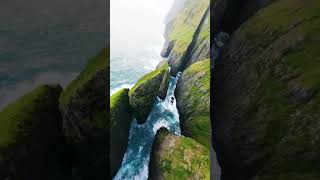 How does it feel to fly with your dream? #adventure #mountains #aventure #nature #travel