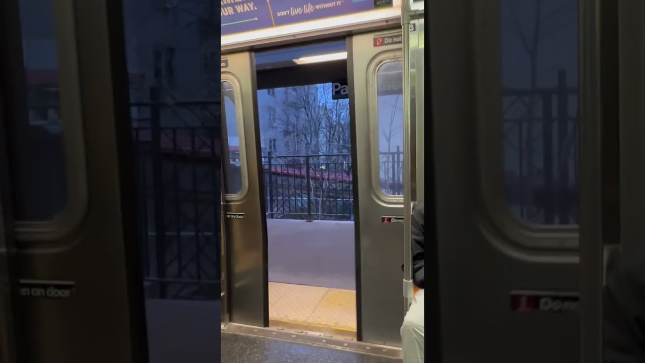 R68 S Train High Pitched Door Chime
