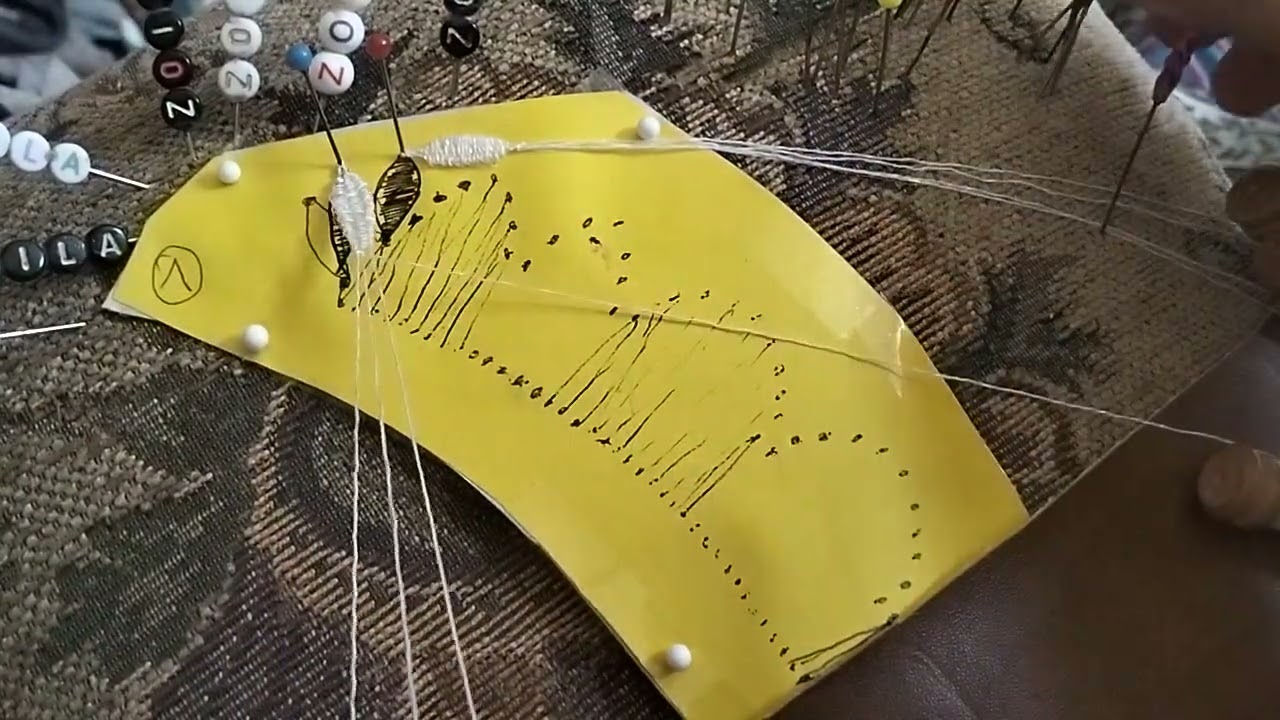 195- Empiece de una flor. 