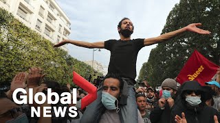 Thousands spill onto streets in Tunis, Tunisia defying police lockdown screenshot 2