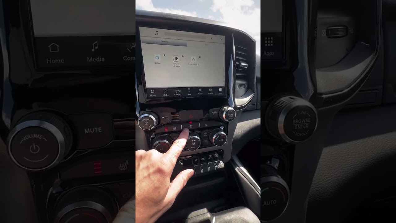 The 2023 RAM 1500 Big Horn 4x4 Crew Cab