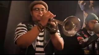 The Suitcase Bandits  - Kota ini (Sukabumi)