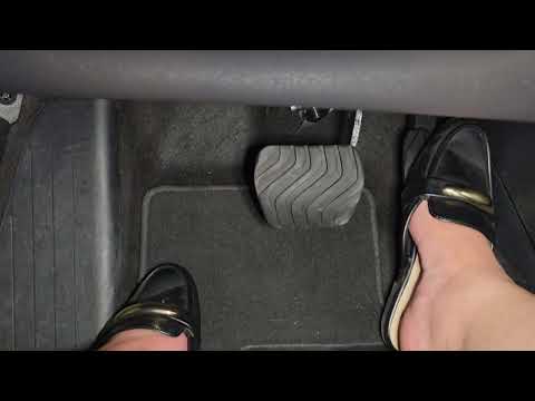 Driving Fast in Loafers & Barefoot