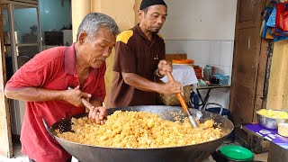 Amazing Performance! Huge Egg Fried Rice Cooking Masters - Indonesian Street Food
