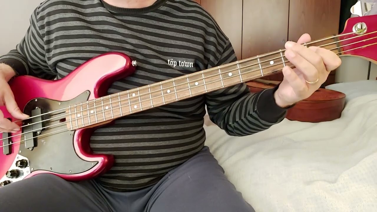 Brigitte Bardot (bass cover)