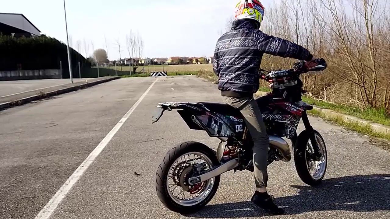 Gas Gas EC SMR 125 - sound + start up + whellie