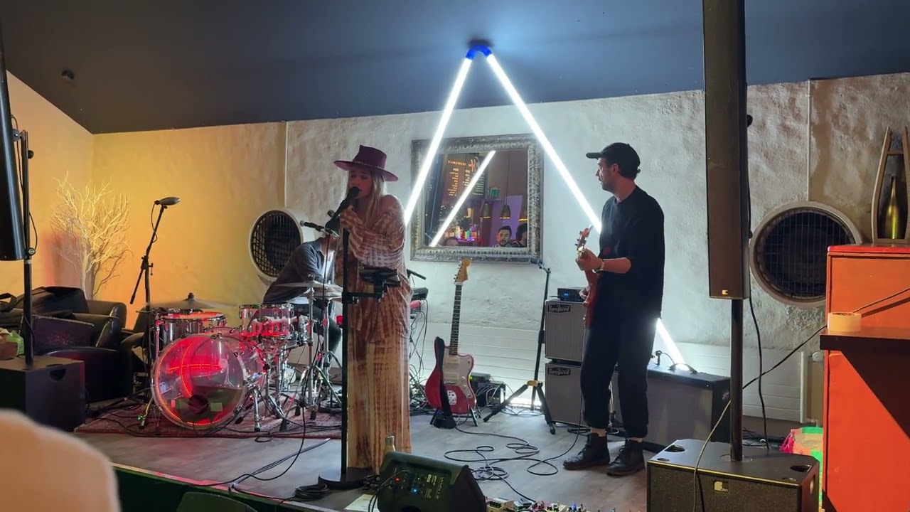 Run - ZiBBz (LIVE from Zürich 05.10.2024)