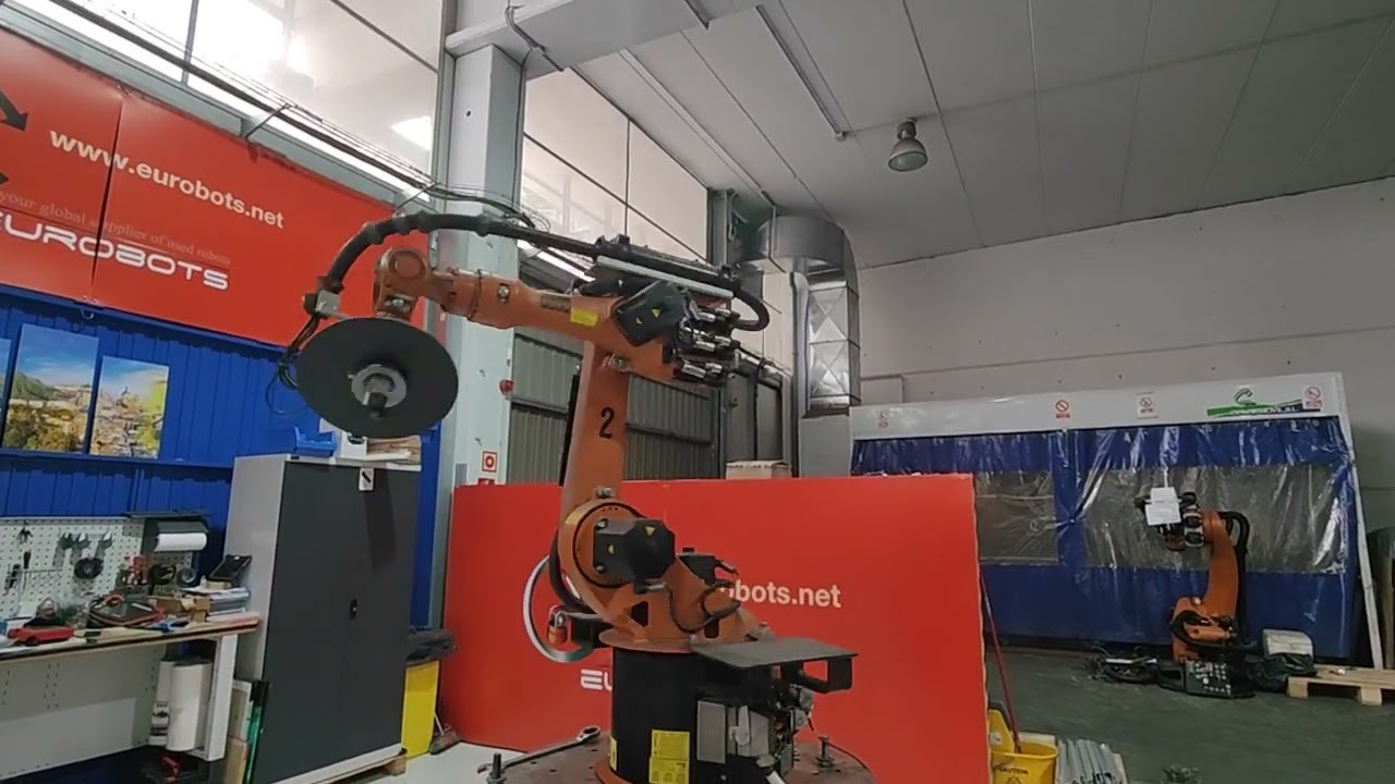 Handling industrial robot KUKA KR16-2 at Eurobots