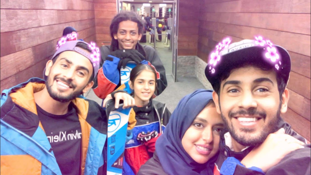 سنابات حسين وحنان وحسن وريماس في مطعم صبحي وسكي مول مصر