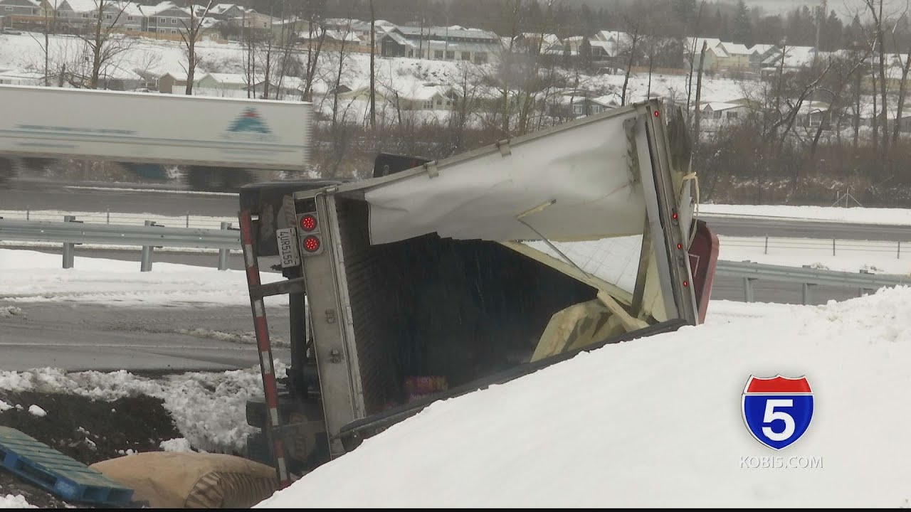 Snow leads to slick conditions, crashes early Tuesday across Jackson ...