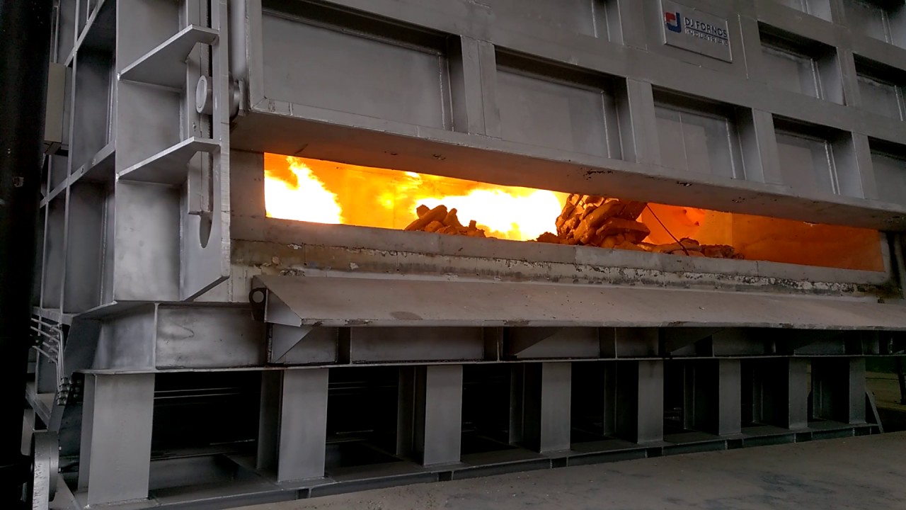 ESA Regenerative burners in aluminium holding/melting reverberatory tilting furnace