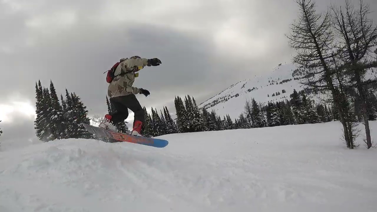 Whole crew takes the whole run at Sunshine Village