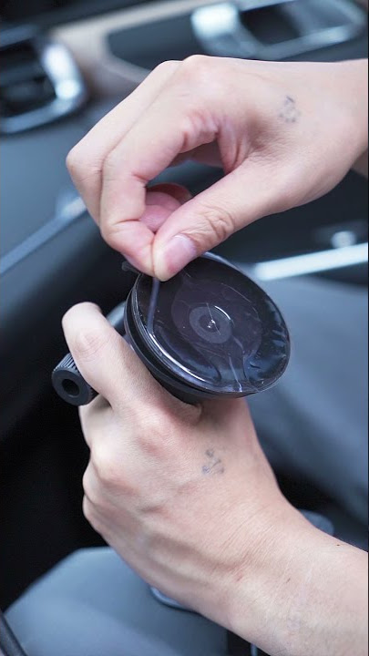 Suction Cup 15w Qi Wireless Charger Holder Mount Factory Custom Car Holder Wireless Charging