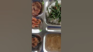 Bữa cơm trưa của người công nhân 30k 👍😂😂😂