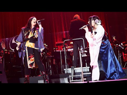 Wagakki Band - 千本桜 (Senbonzakura) with Amy Lee of EVANESCENCE / Premium Symphonic Night [ENG SUB CC]