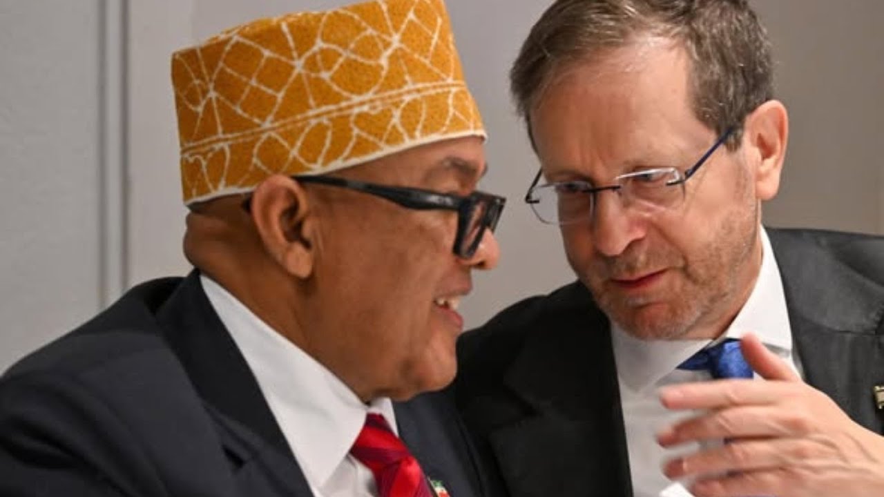 Beaking News  SAFAR5KII MADAXWEYNE C/RAXMAN CIROO IYO KULAMADII BEESHA CAALAMKA