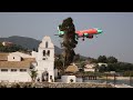 Grèce Corfou Atterrissages dangereux d&#39;avions / Greece Corfu Dangerous aircraft landings