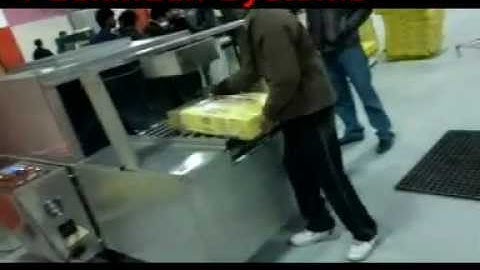 Packmach Heavy Duty Shrink Machine.mpg