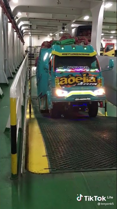 story wa truk mbois masuk kapal  truk cabe