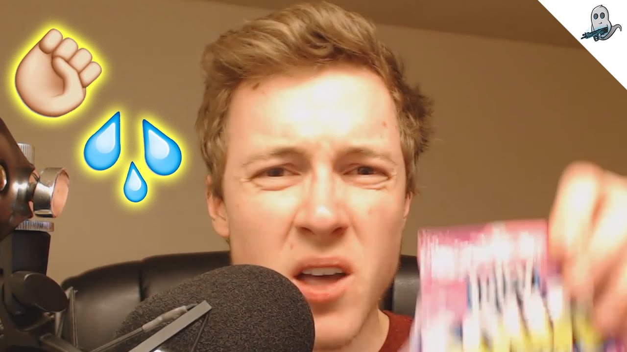 IT SPRAYED EVERYWHERE!!! - March MunchPak Unboxing