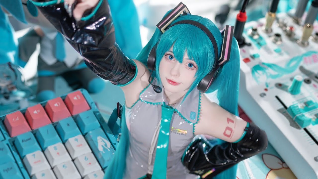 Miku's 18th birthday ☆ Initial Song 【歌ってみた】 - YouTube