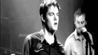Joy Division - Love will tear us apart - Legendado - PT-BR