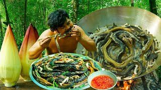 Eating Banana Flowers Soup | Cooking Eels With Banana Blossom Soup Eating With Chili Sauce.