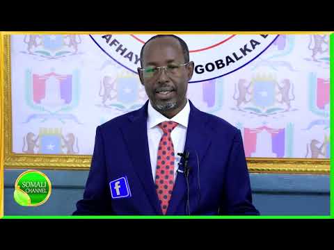 Guddoomiyaha Gobobolka Banaadir Yuusuf Xuseen Jimcaale (Madaale) oo shir jaraaid ku qabtay xarunta..